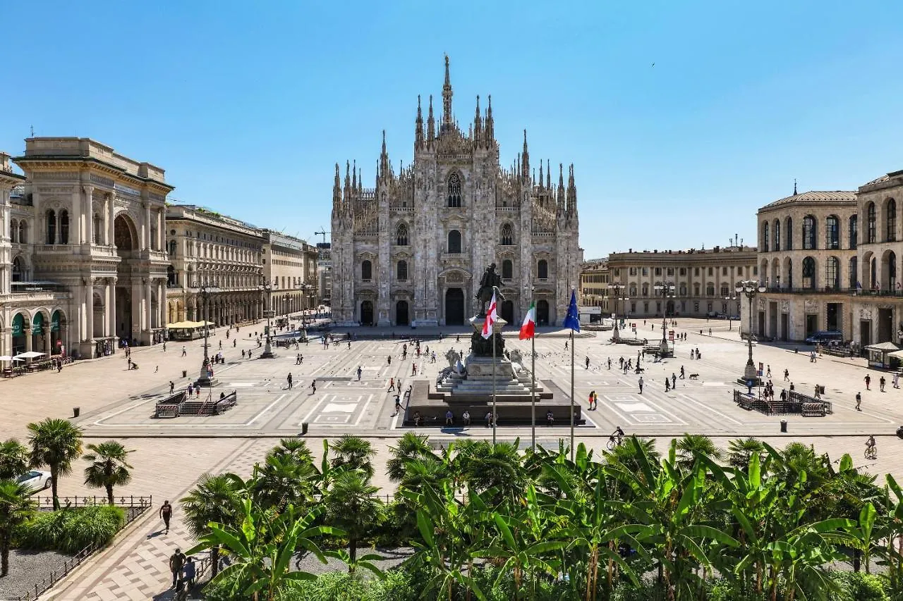 Duomo Cathedral View - Luxury Apartment Milano