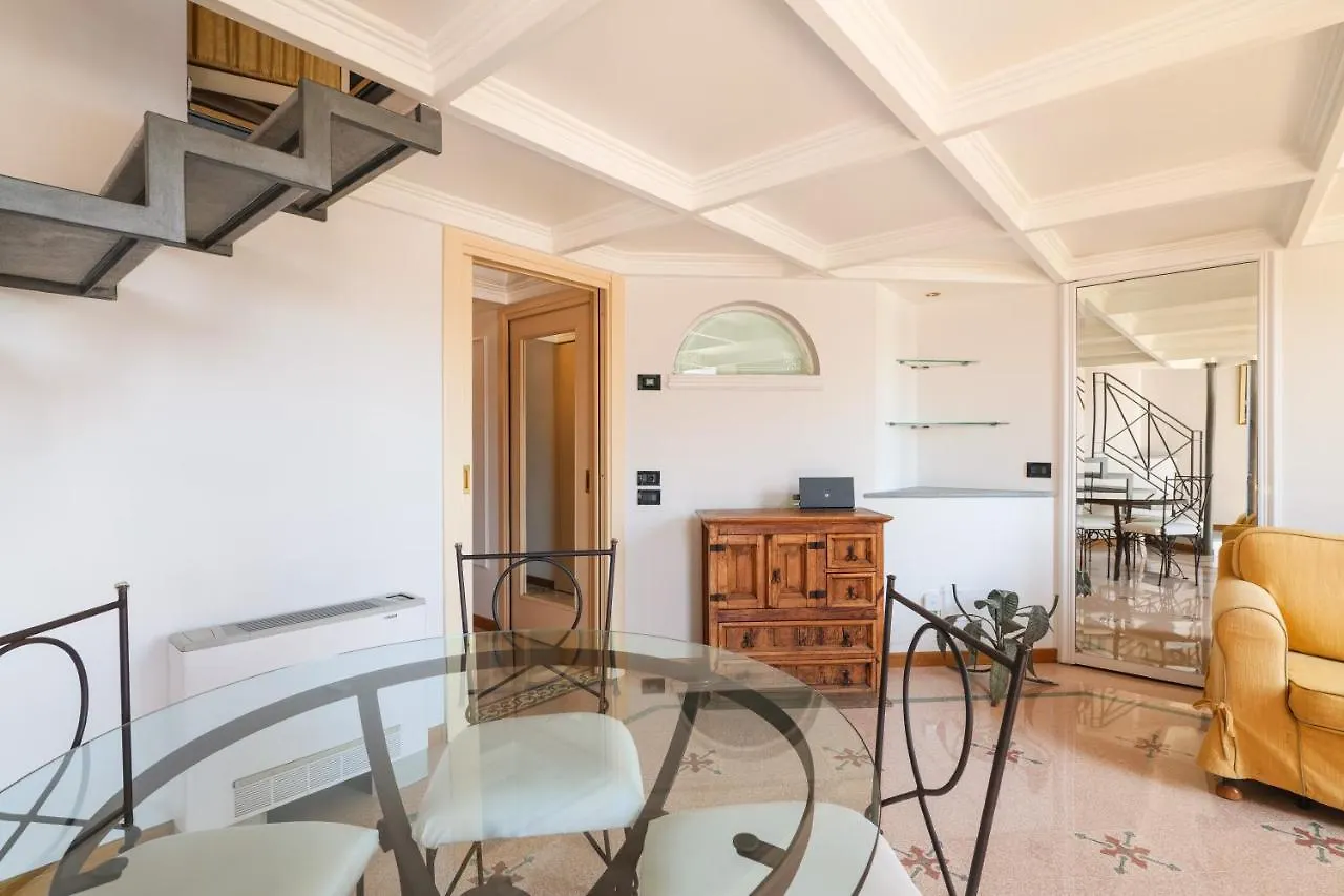 Duomo Cathedral View - Luxury Apartment 米兰